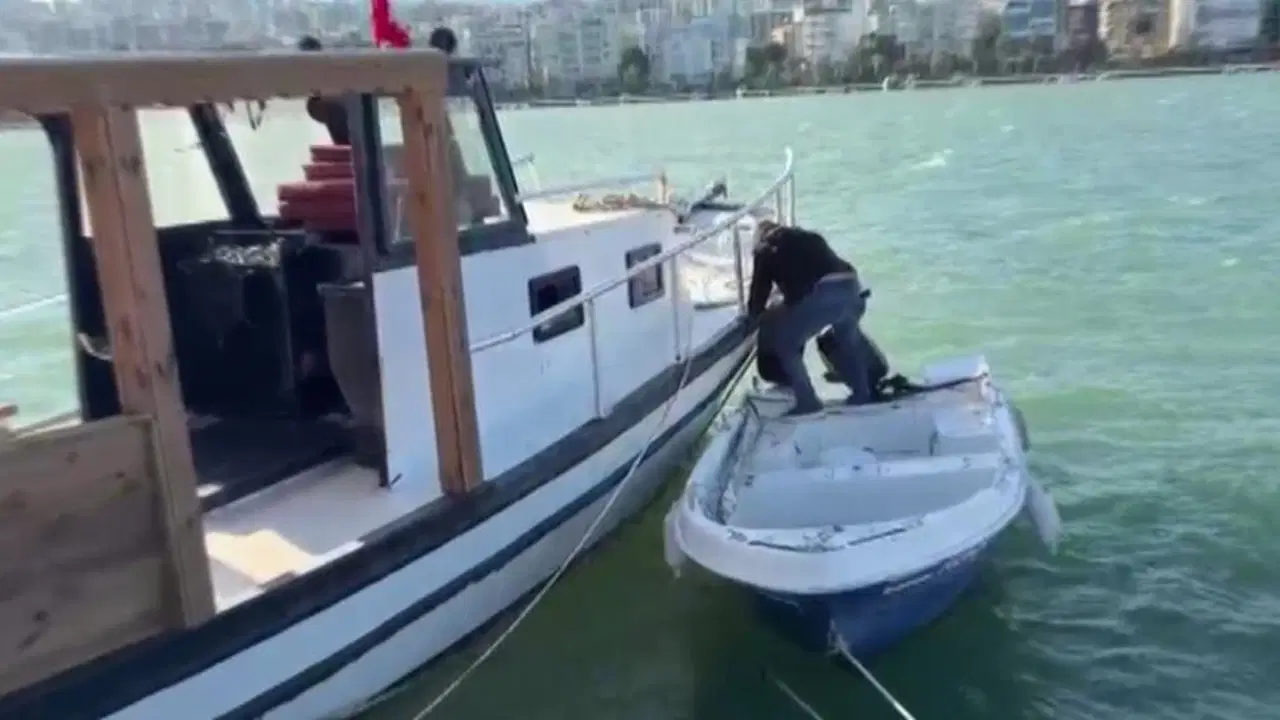 Karadeniz'de fırtına etkili oldu: Samsun’da 3 tekne battı