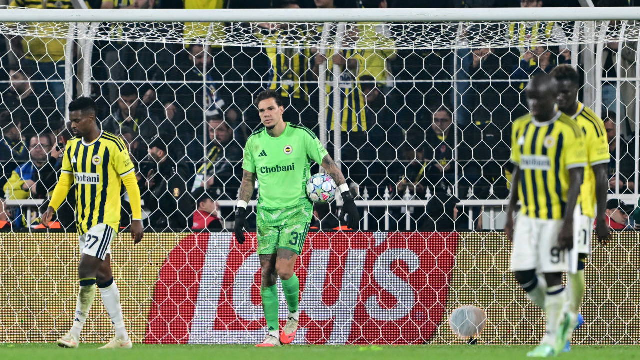 Kadıköy'de Şok Eşitlik: Fenerbahçe'nin Slavia'ya Karşı Girdiği Mücadelede Beklenmedik Sonuç