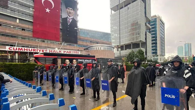 9 Eylül Caddesi kapatıldı