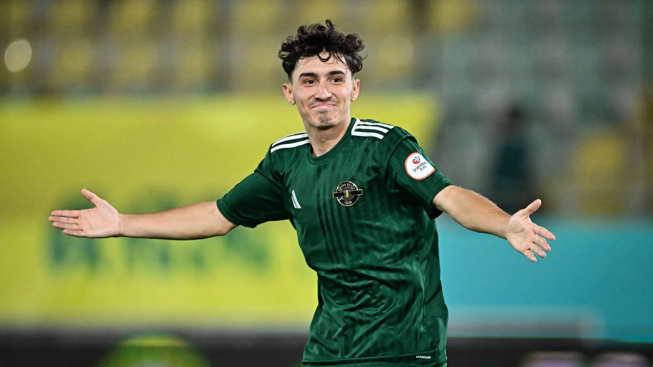 Berat Luş'tan 28 dakikada tam 4 gol: Maça damga vurdu!