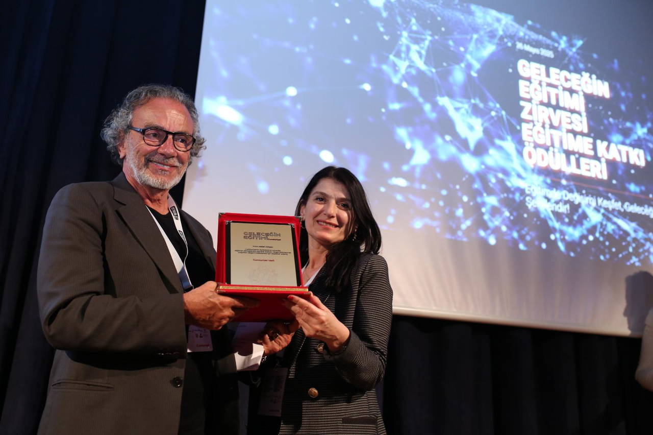 Cumhuriyet'in eğitim vizyonu zirvede yeniden yorumlandı