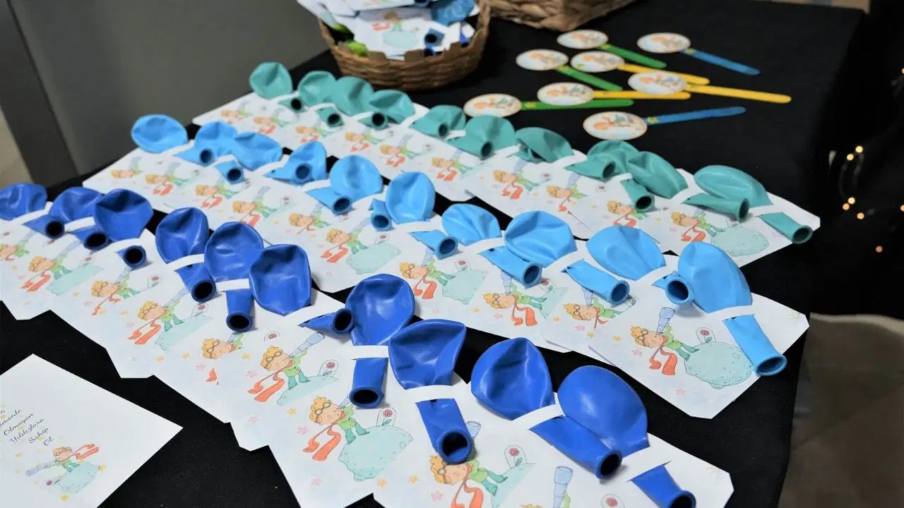 ÇEM’deki minikler ilk karne sevincini yaşadı