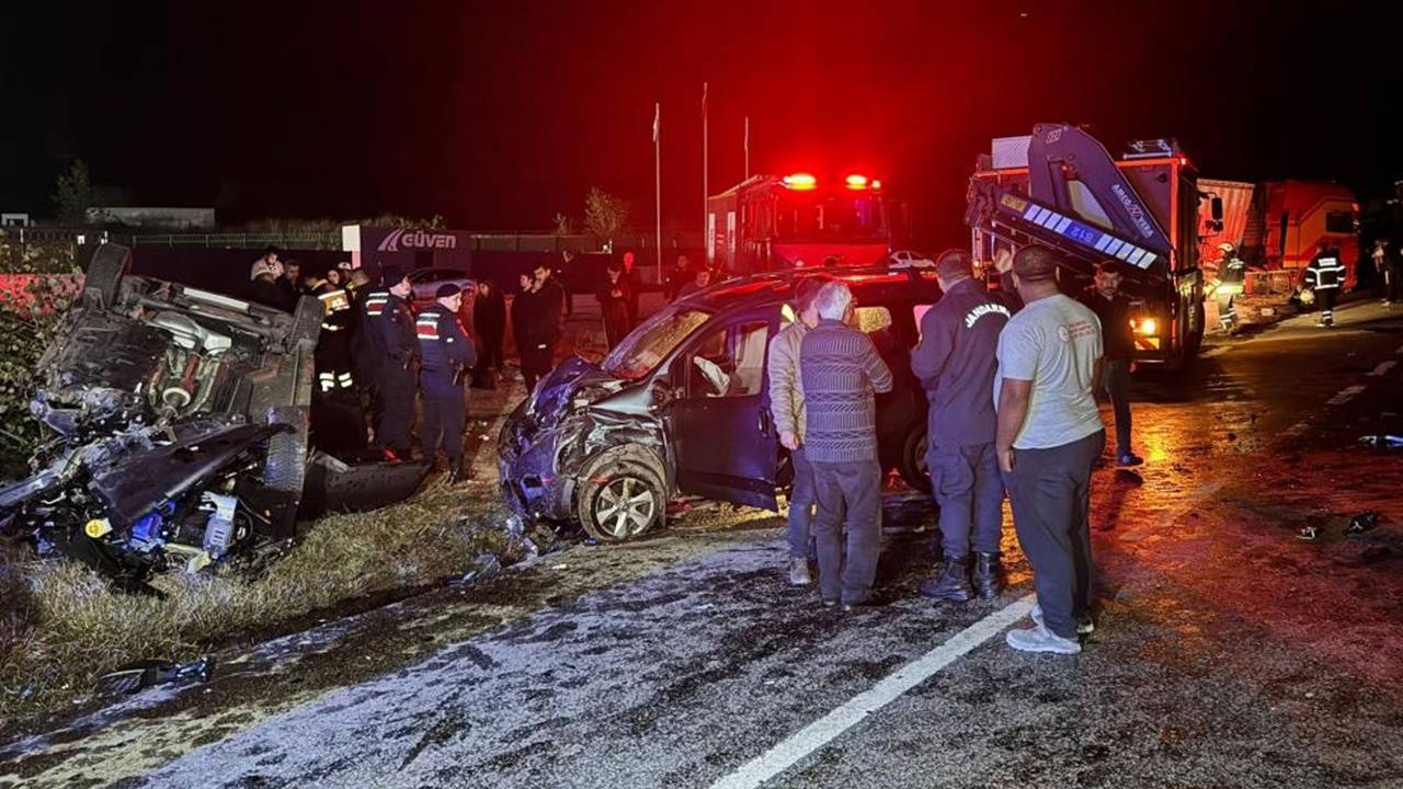 Edirne'de zincirleme kaza: Ölü ve yaralılar var