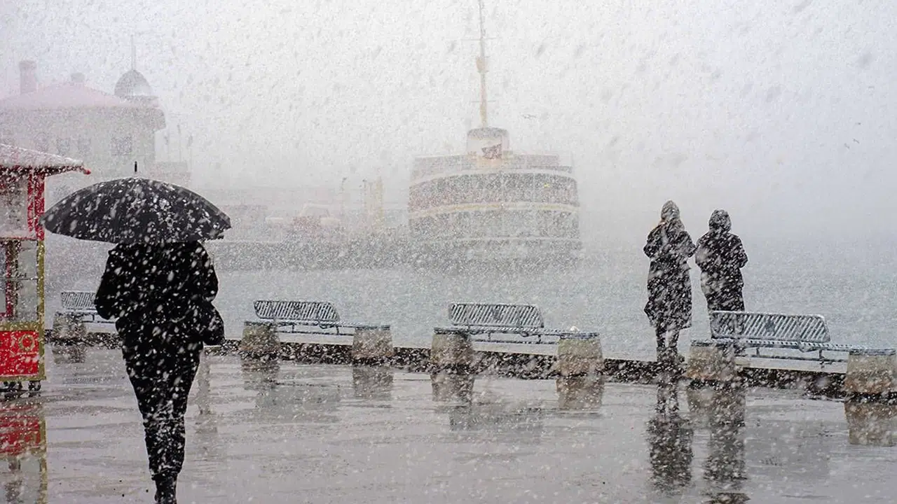 AKOM’dan yılbaşı öncesi İstanbul için kritik uyarı: 'İzlanda kökenli' soğuk hava dalgası geliyor!