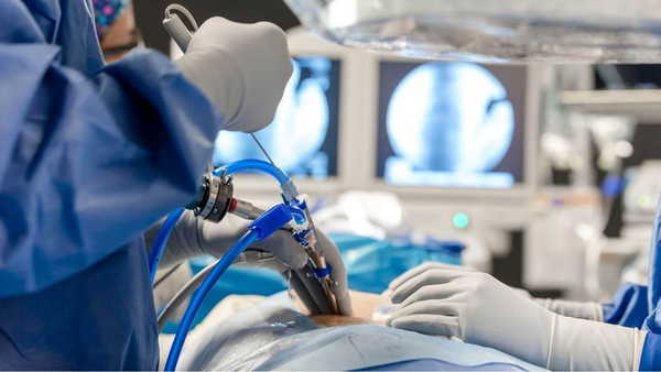 Omurga Cerrahisinde Devrim: Kişiye Özel Yaklaşım Neden Önemli?