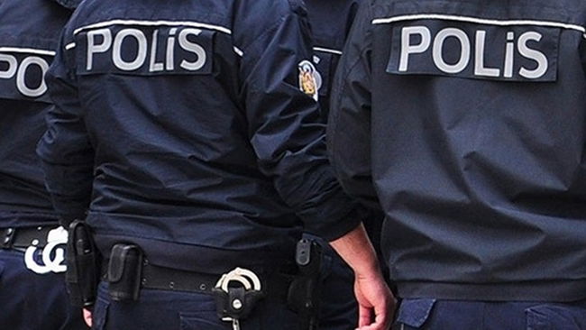 Avukatlar darbedildi, baro yetkilisine izin verilmedi