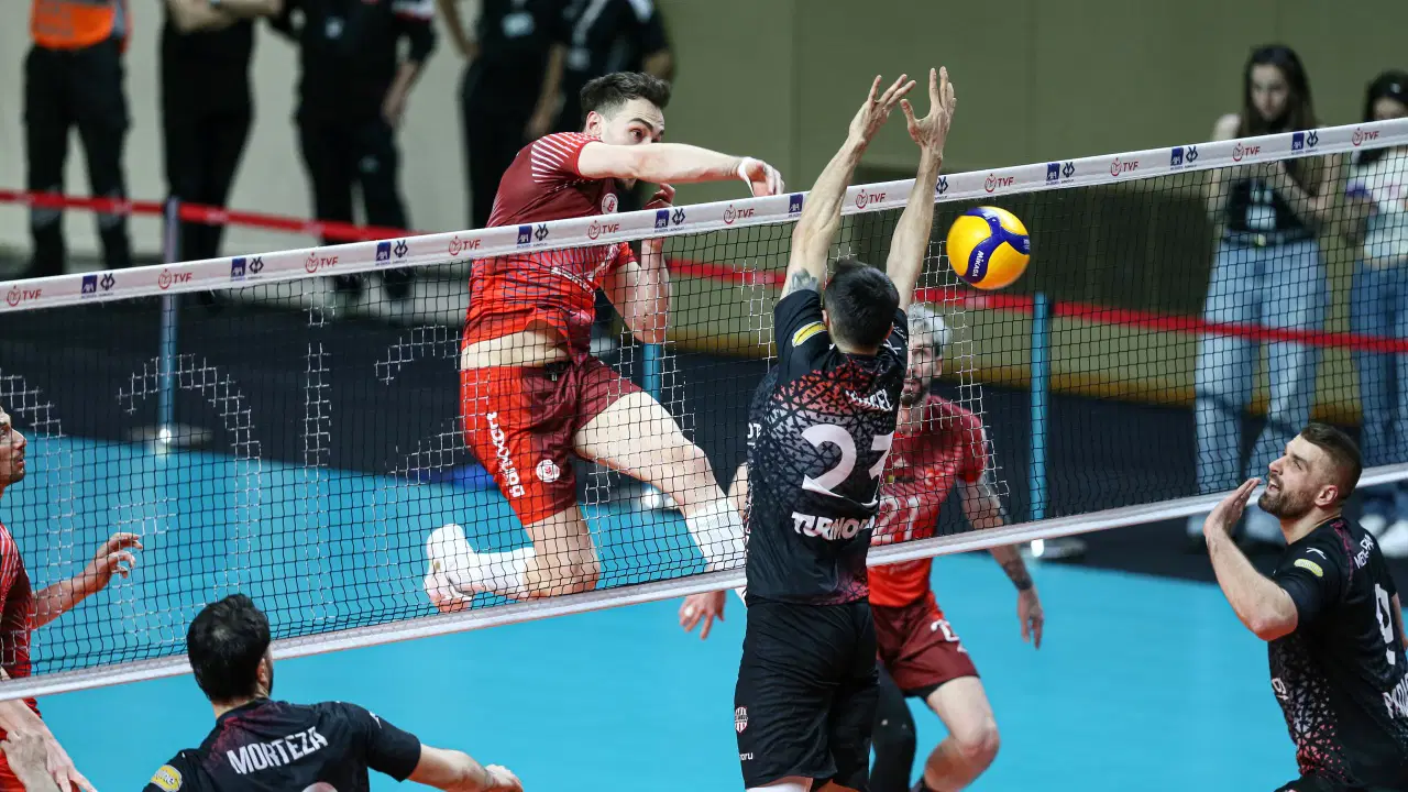 Erkekler Kupa Voley'de ilk finalist belli oldu!