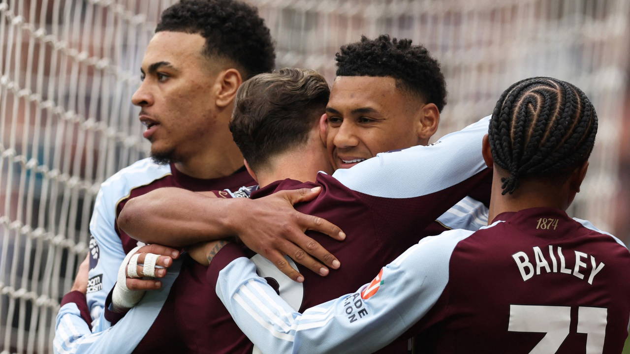 Aston Villa 4 maçlık hasretine son verdi!