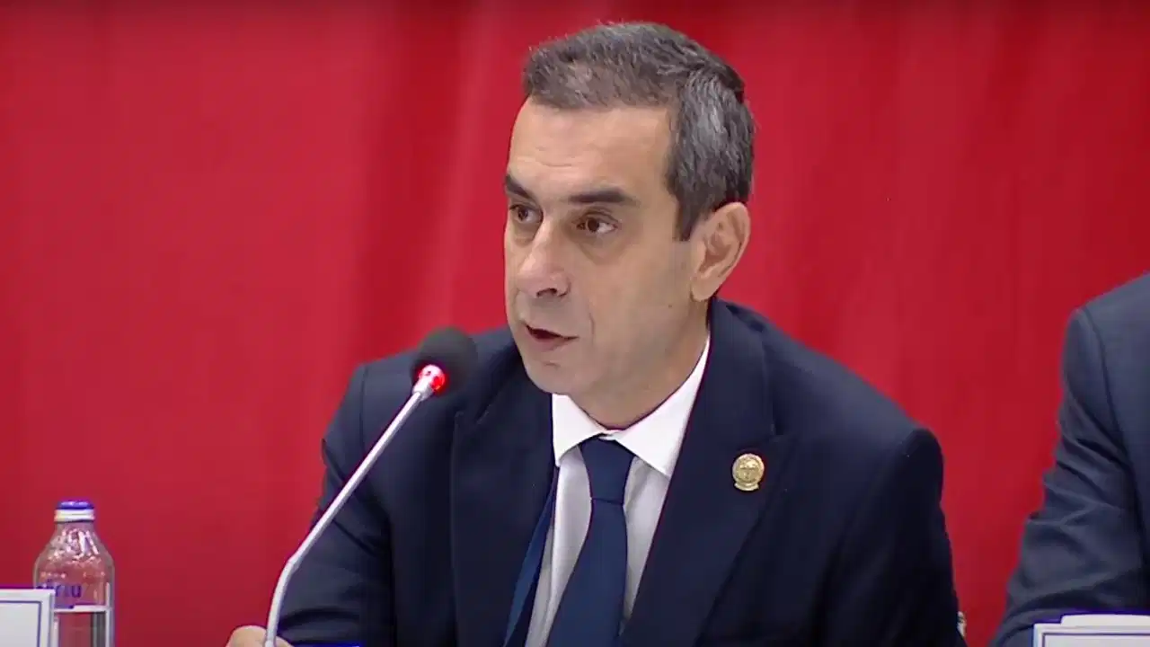 Şekip Mosturoğlu'ndan 3 Temmuz göndermesi: 'Bizden olduğunu sandıklarımız...'
