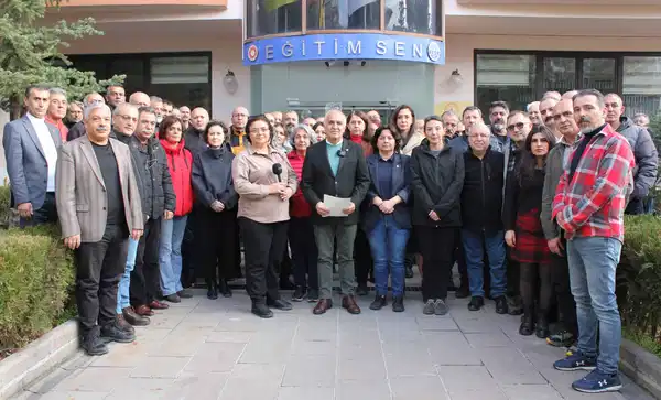 Irmak, Tekin'i istifaya davet etti.