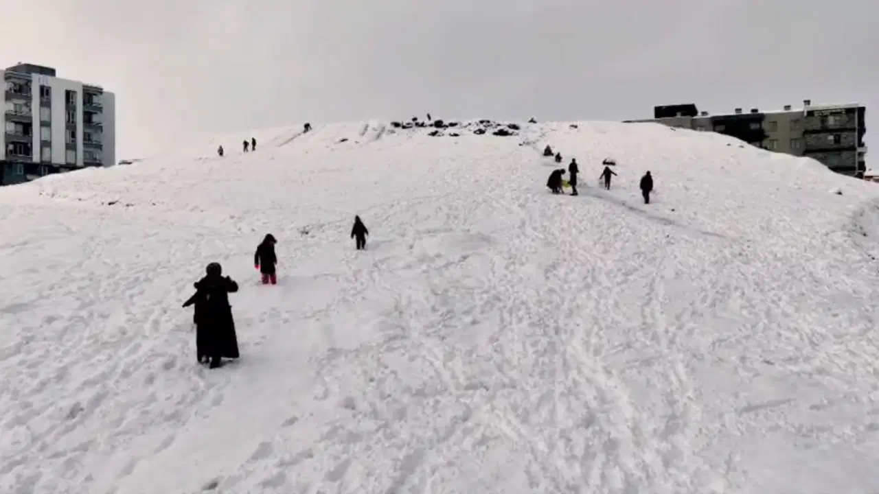 Batman’da 2007'den bu yana en yüksek kar kalınlığı ölçüldü: 18 santimetre