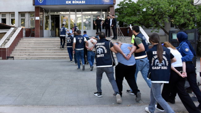 Cesedi derin dondurucuda bulunmuştu...