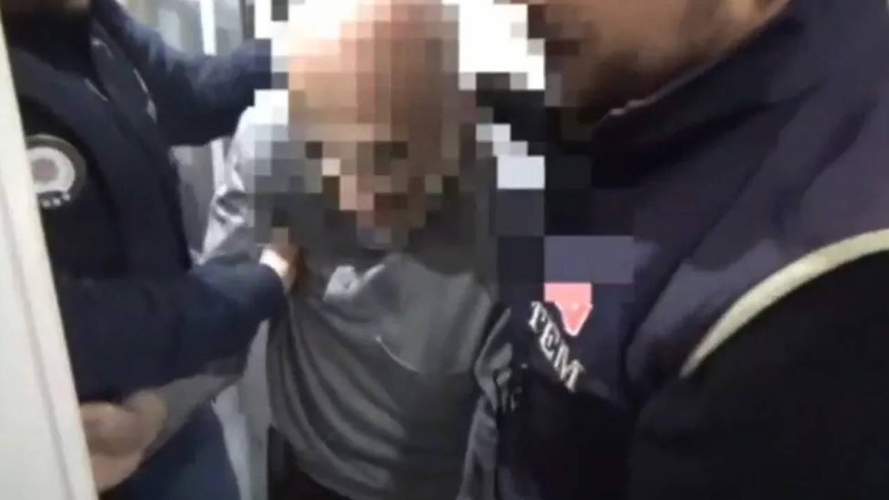 Kilis'te operasyon: Firari FETÖ hükümlüsü banyodaki gizli bölmede yakalandı