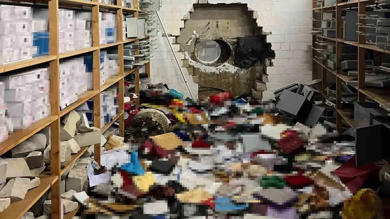 Film gibi banka soygunu: Kasaya duvarı delerek girdiler