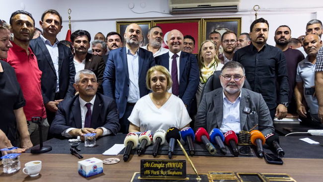 CHP’li iki üyenin oyu ile AKP’li aday kazanmıştı
