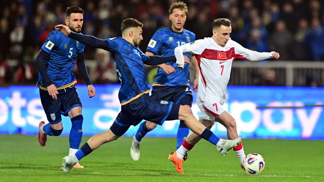 'Odamızın içine bomba gibi bir şey attılar'