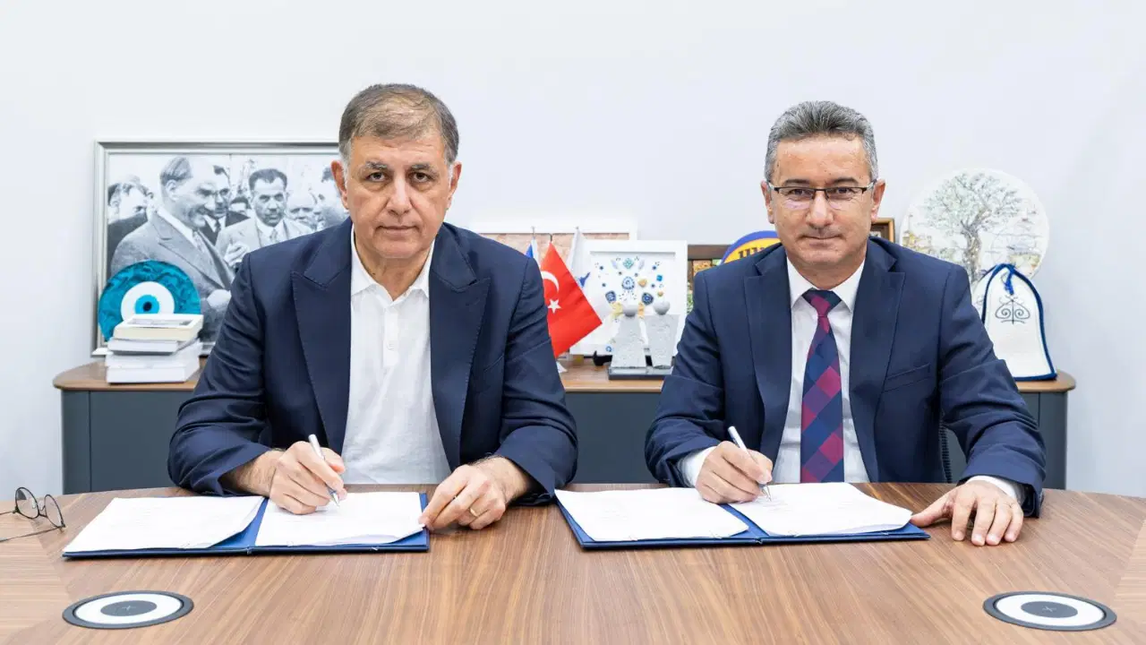İZULAŞ’ta 772 çalışanı kapsayan toplu iş sözleşmesi imzalandı