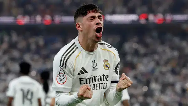 Derbiyi kazanan Real Madrid finalde Barcelona'nın rakibi oldu!