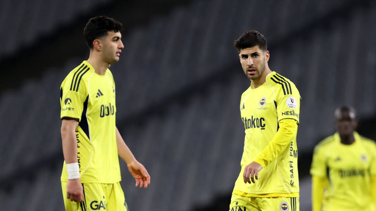 Stadyumdan tek başına ayrıldılar...