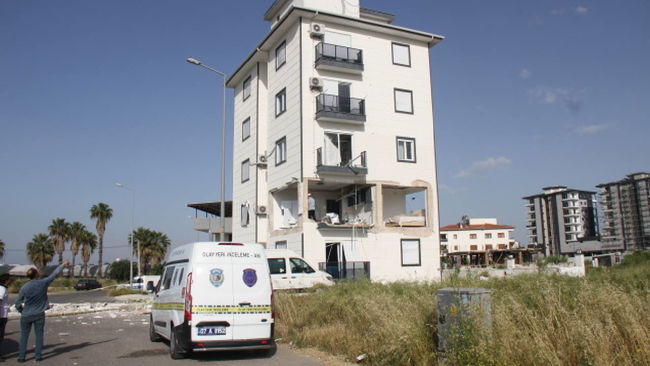 Antalya'da korkutan patlama... Yaralı var