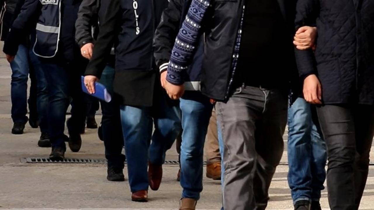 Bakan Gürlek duyurdu: 1613 kişi gözaltına alındı, 618 kişi hakkında yakalama kararı!