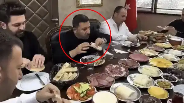 Nevşehir Belediye Başkanı, kahvaltı menüsü tepki çekince açıklama yaptı: 'Kamu imkanlarını kullanmadık'