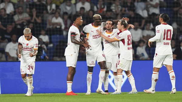 Başakşehir'de 5 gollü düello... Galatasaray, 3 puanı son anlarda kaptı