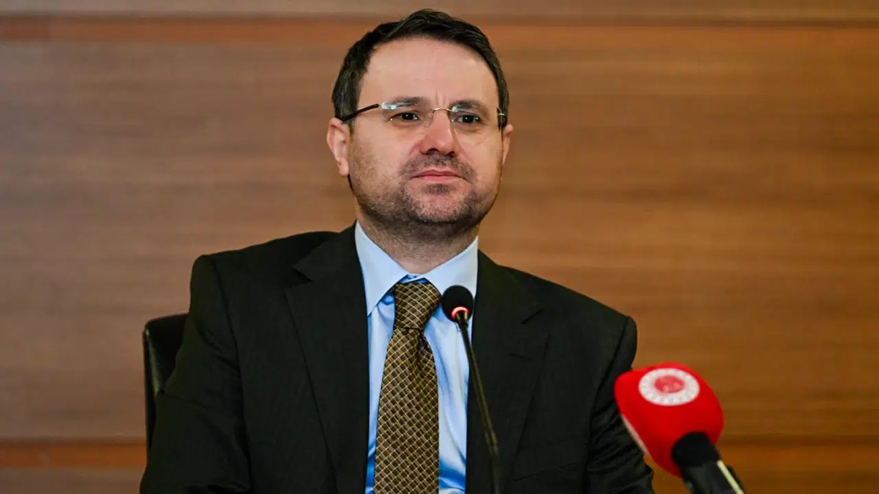 Akın Gürlek'ten 'kırmızı bülten' açıklaması: Ülkeleri duyurdu