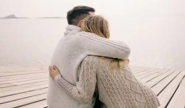 Bilim açıkladı: Sıcak bir sarılma neden bu kadar iyi hissettiriyor?