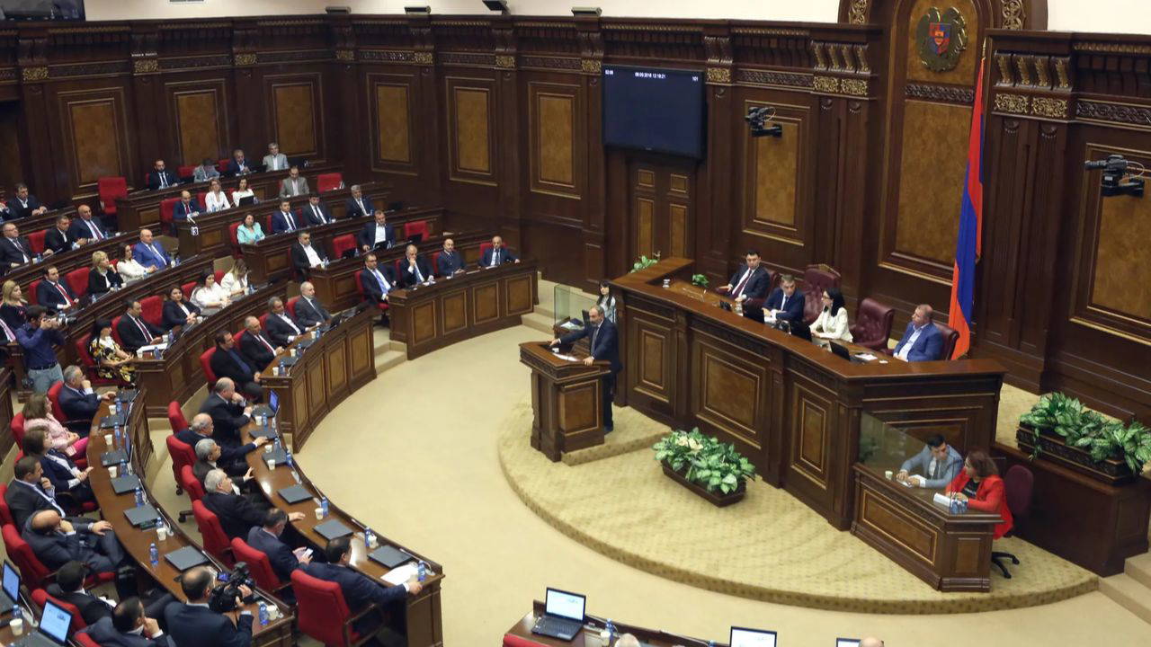 Paşinyan’ın 5 yıllık programı kabul edildi: Ankara ve Bakü ile ilişkilerde yeni sayfa