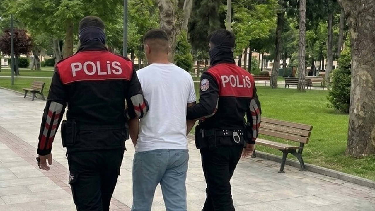 152 yıl hapis cezasıyla aranan 17 yaşındaki firari yakalandı