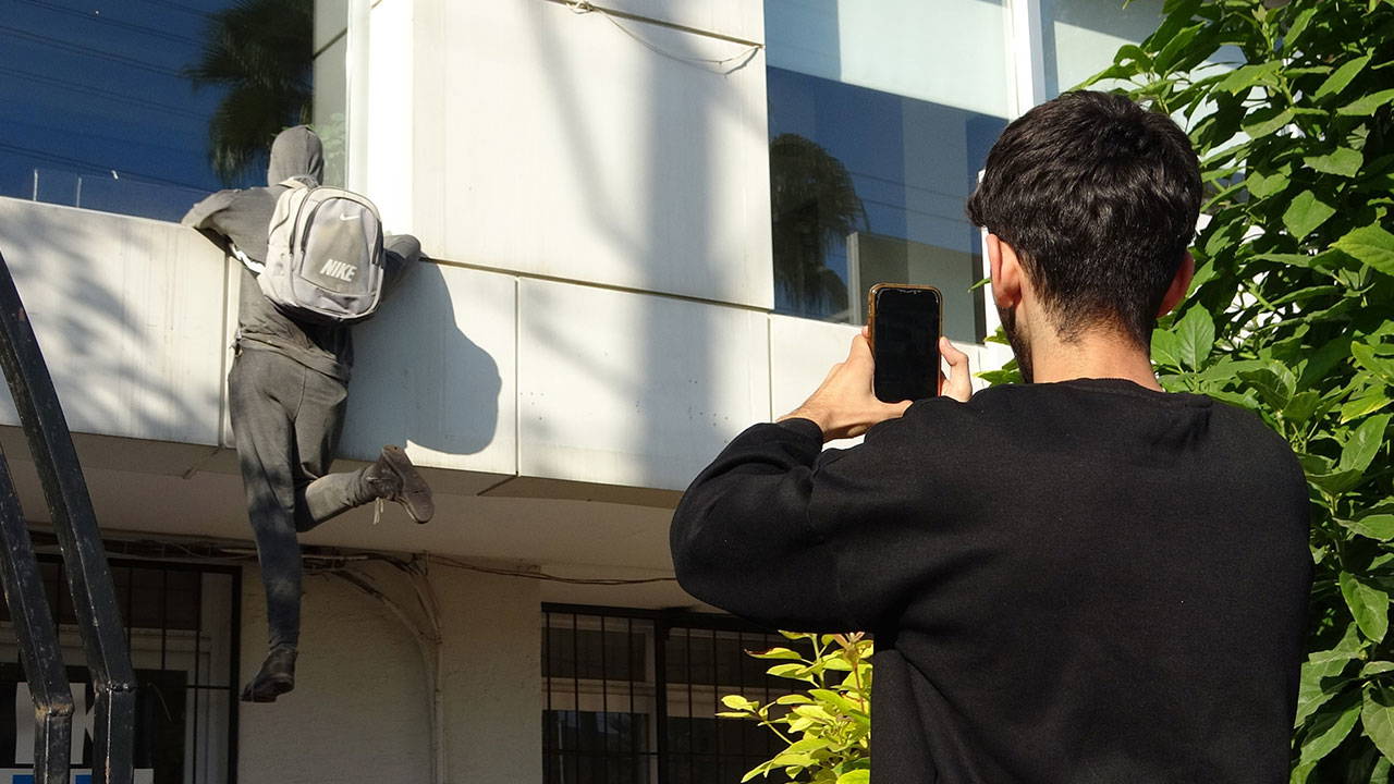 'Hırsız' manken dikkat çekti: 'İhbar etmek isteyen oluyor'