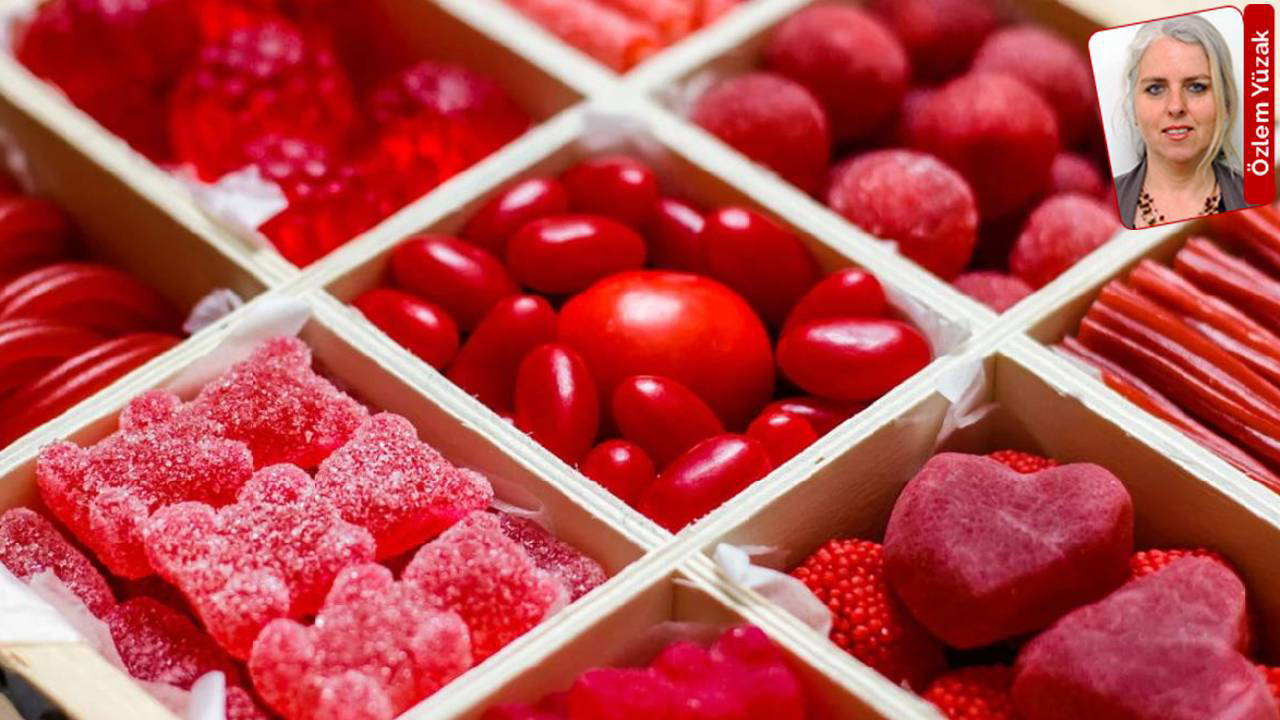 Gıda boyası olarak satılan ürünün içeriğinde sentetik boya reactive red 141 tespit edildi: Sofrada kırmızı tehlike