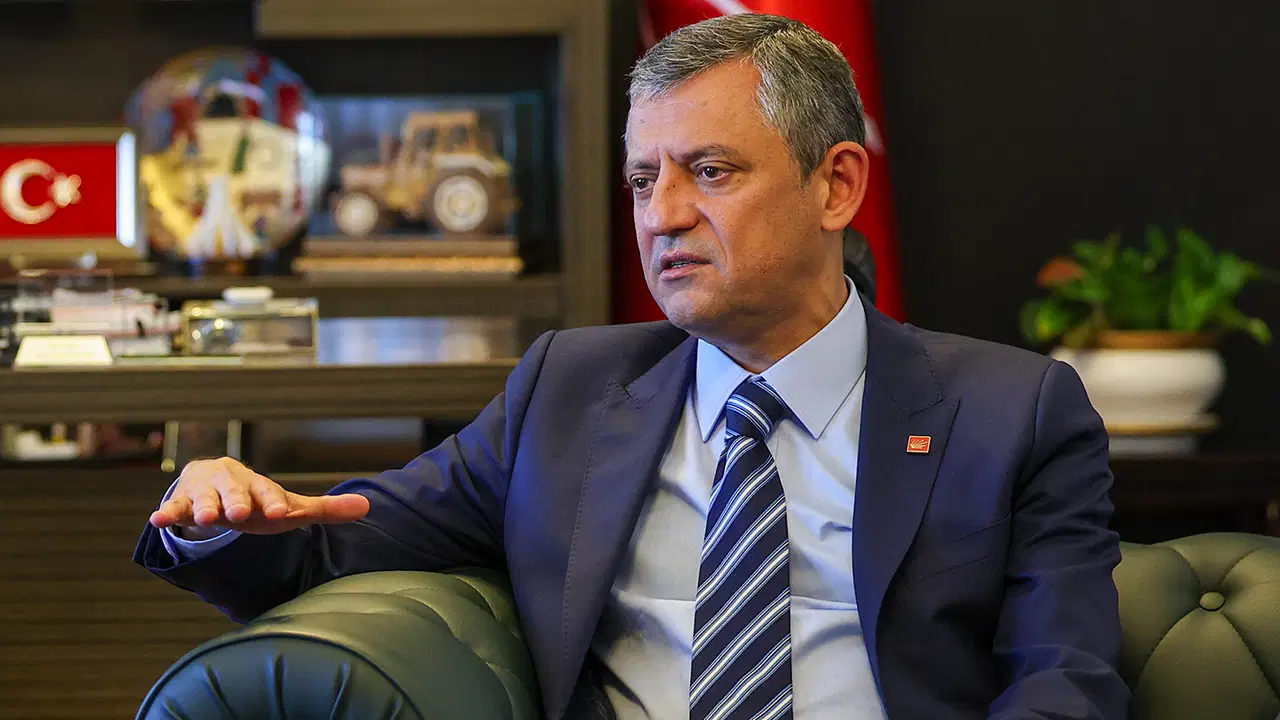 Özgür Özel'den dikkat çeken 'süreç' değerlendirmesi: 'Erdoğan, kendine çıkış yolu arıyor'