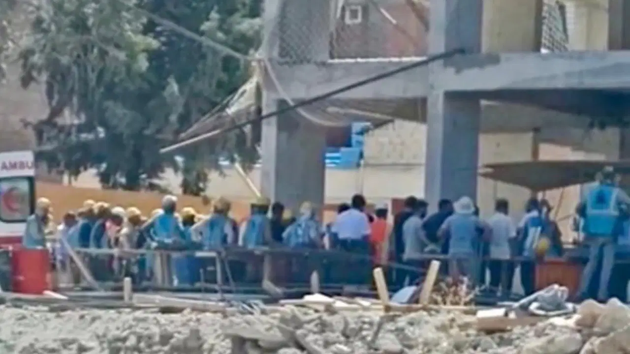 TOKİ inşaatında işçi ölümden döndü: 6'ncı kattan düştü!