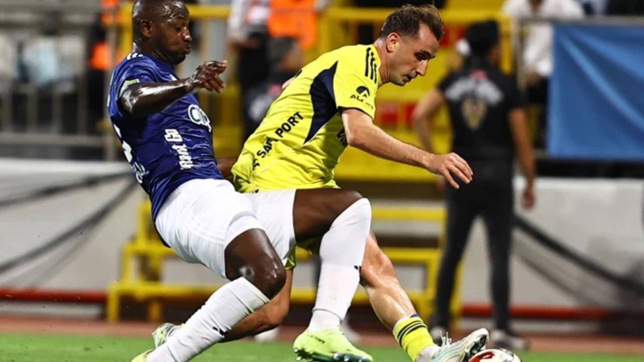 İki futbolcu: Seçim nasıl?