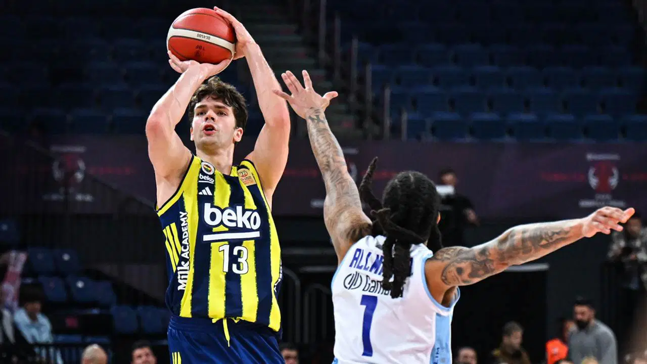 Sarı-lacivertliler finalde Beşiktaş'ın rakibi oldu