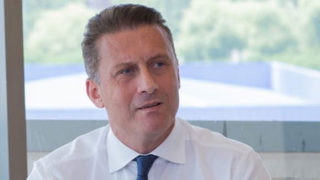 Belediye meclis üyeliği oybirliği ile düşürüldü