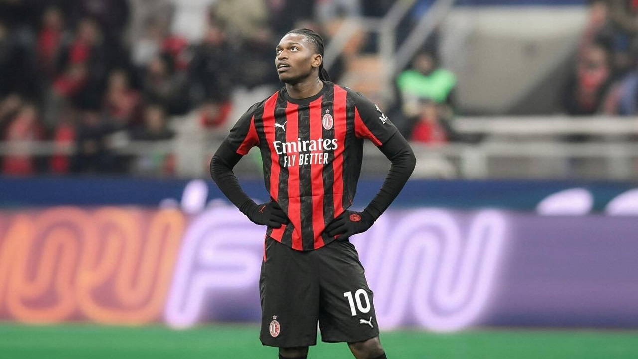 Premier Lig ekibiyle yarış halinde: Galatasaray'dan Rafael Leao için yeni teklif