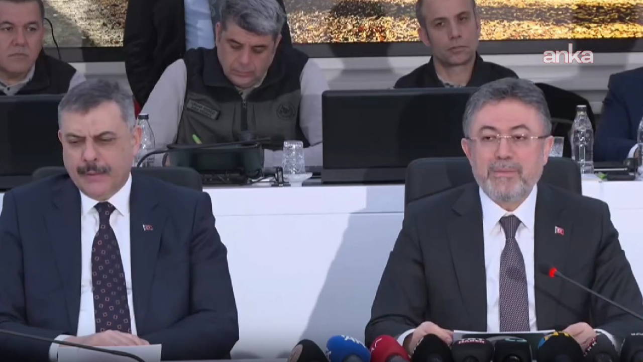 Orman yangınlarında riskli illerin valileriyle koordinasyon toplantısı... Bakan Çiftçi: '15 milyon hektarlık alan hassas nitelikte'