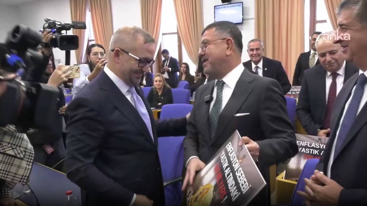 Merkez Bankası Başkanı Fatih Karahan'a TBMM'de protesto