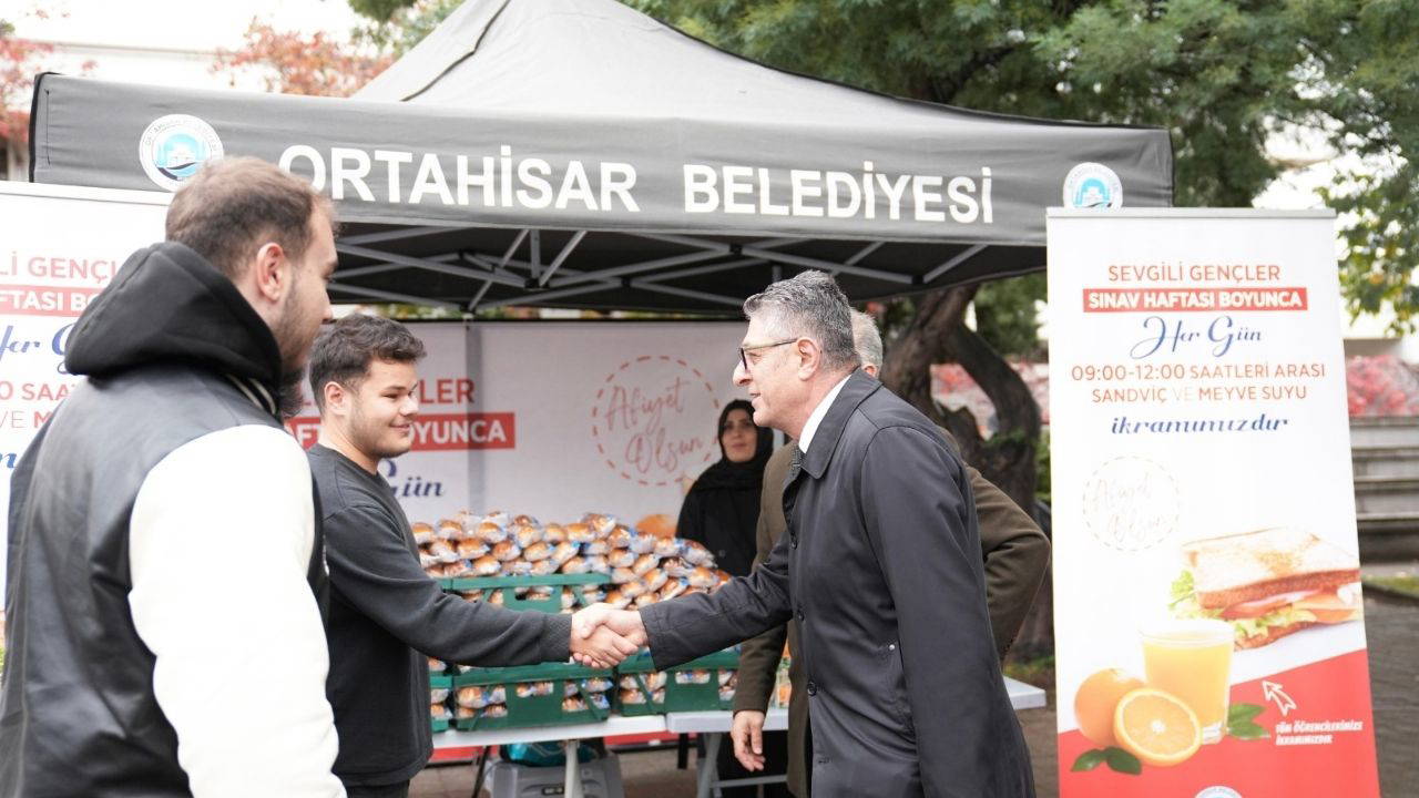 Ortahisar Belediyesi’nden sınav haftasında öğrencilere yemek desteği