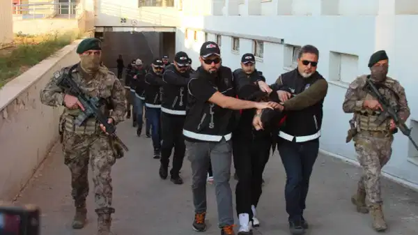 Yurtdışına kaçacaklardı: ‘Bayğaralar’ çetesinin firari üyeleri yakalandı!