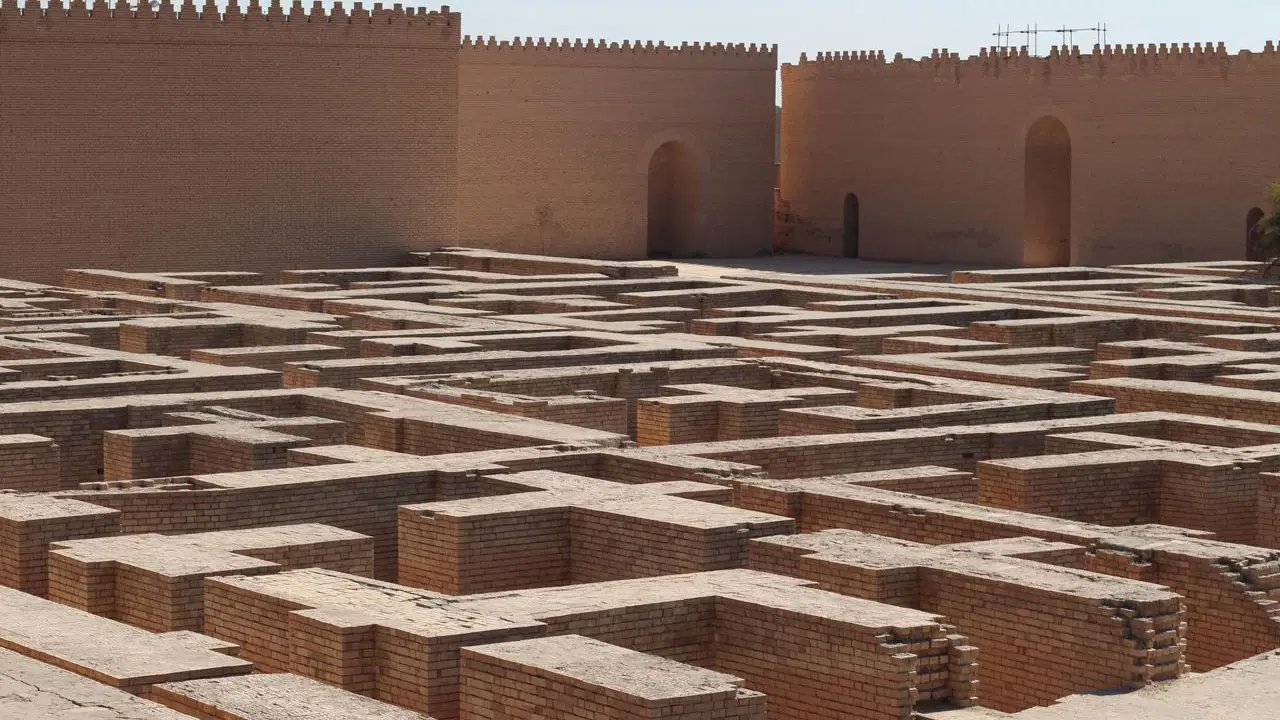 Trump resimli pasaport bir ilk değil! İşte kendi fotoğraflarını absürt şeylere ekletmiş liderler