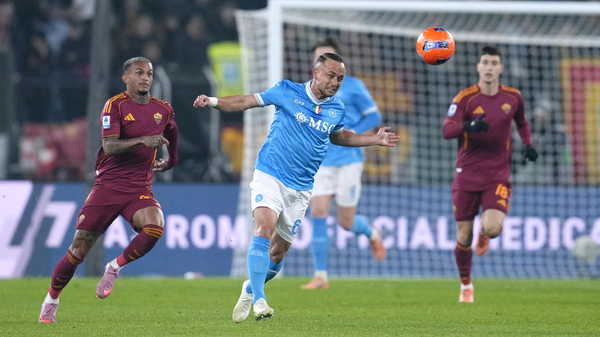 Napoli deplasmanda Roma'yı tek golle geçti