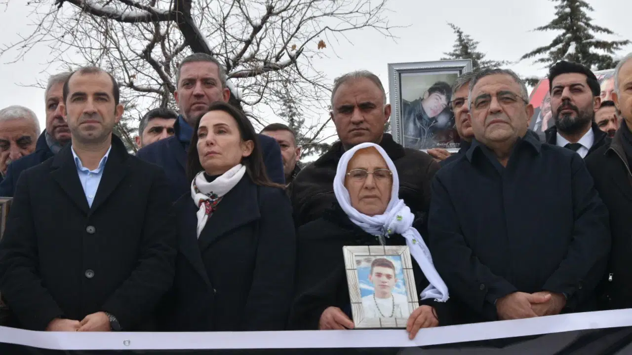 Uludere'de yaşamını yitirenler anıldı