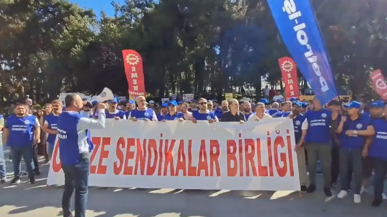 Gebze'de işçilerden 'NATO' protestosu: 'Savaşa değil emekçiye bütçe'