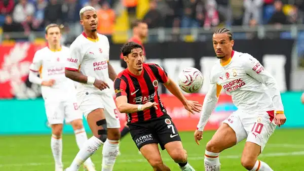 Galatasaray, Son Anlarda Zaferin Tadını Çıkarırken Deniz Gül'ün Golü Alkışlandı