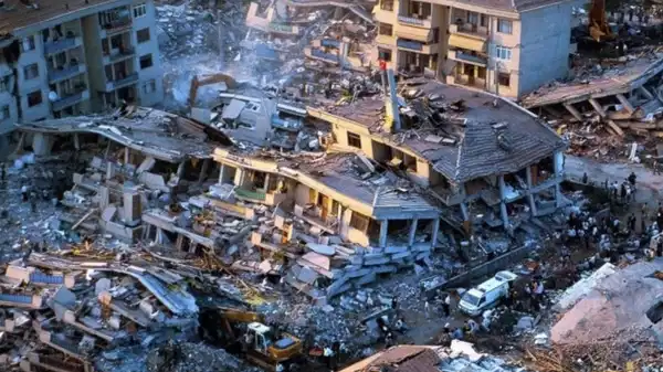 6 Şubat depremlerinde yıkılan Nur Sitesi: İçişleri Bakanlığı, AKP'li belediye başkanları hakkında soruşturma izni vermedi