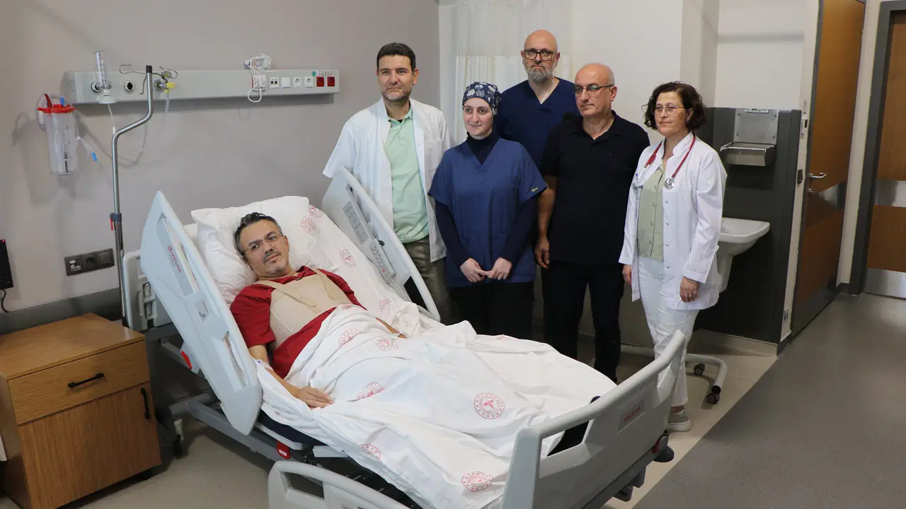 Literatürde benzeri yok! Samsun’da ALS hastasına çift kapak ameliyatı
